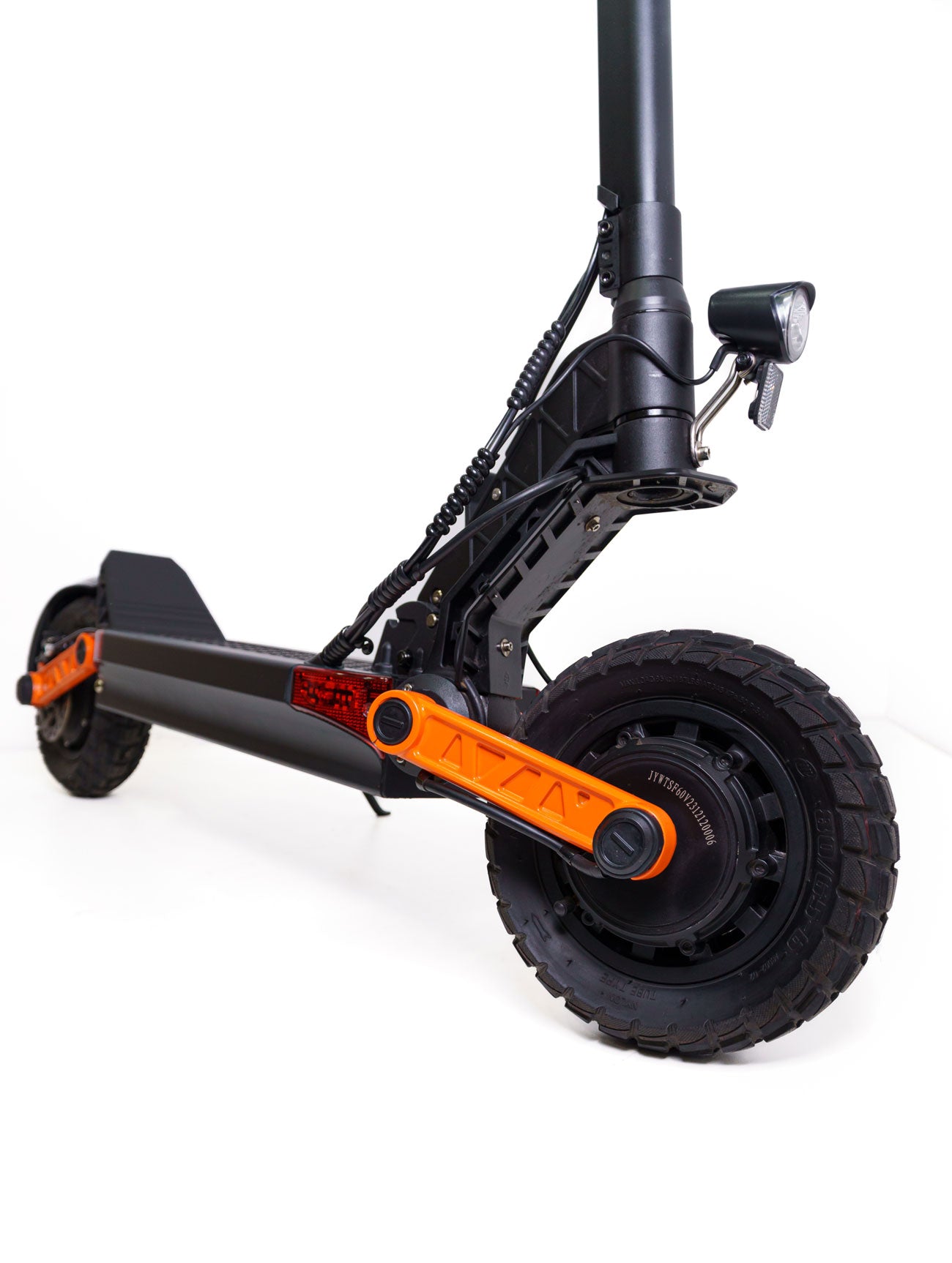 Sistema de doble suspensión del scoorter eléctrico Joyor S10-S, ideal para una conducción más estable y cómoda.